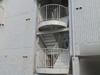 【T市】マンション階段鉄部塗装工事